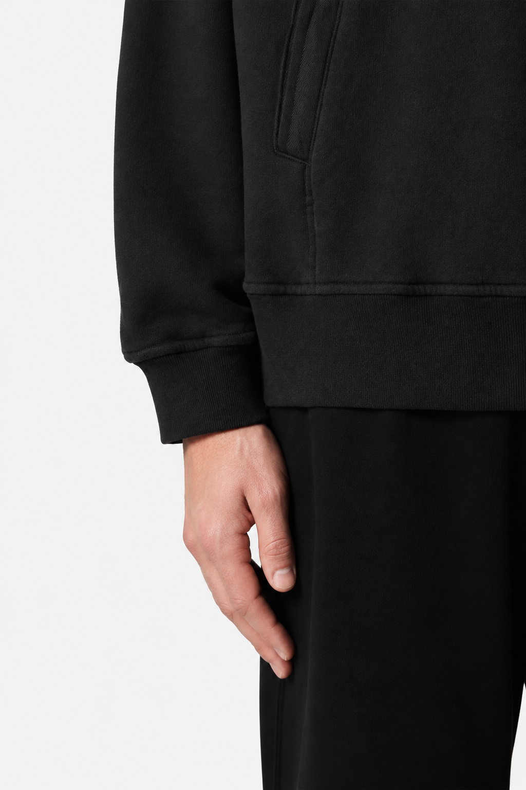 6100023 BRUSHED ORGANIC COTTON FLEECE - Černá